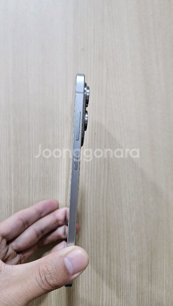 갤럭시 S25엣지 S급 256G 팝니다--2