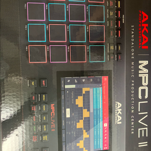 아카이 akai mpc live 2