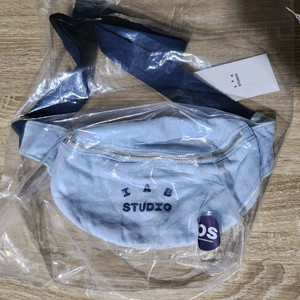 IAB 아이앱 힙색 데님 블루