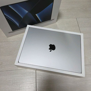 맥북 프로 14 M2 Pro 칩 에케플 실버