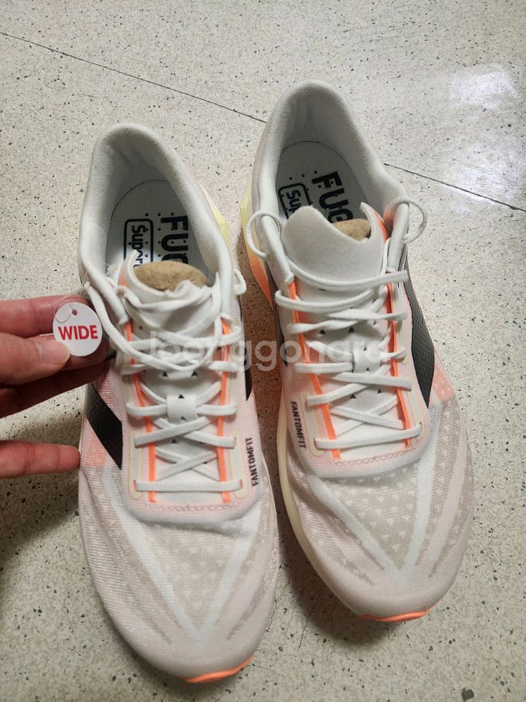 뉴발란스 엘리트v4 275mm 2E( 와이드)새상품--0