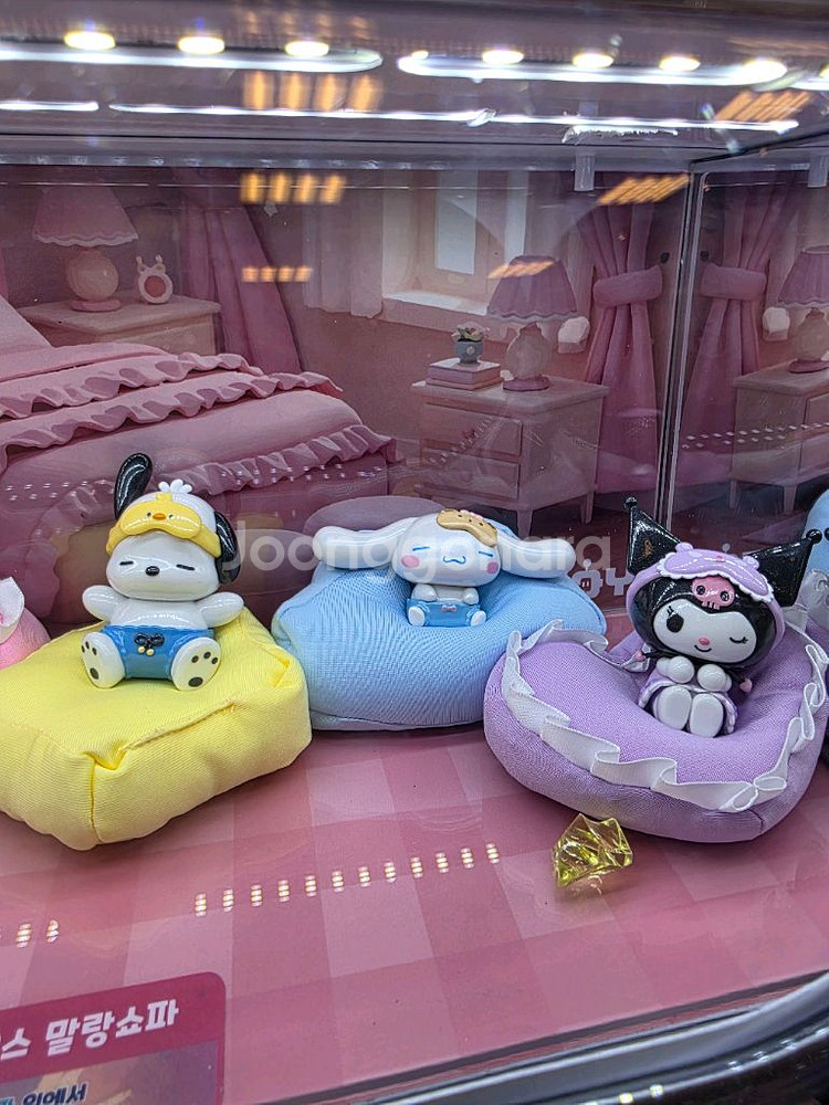 산리오 하우스 말랑쇼파 가챠--1