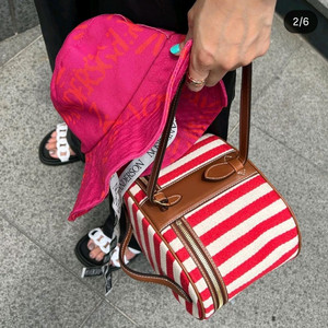 페퍼윤윤 피크니백 삽니다
