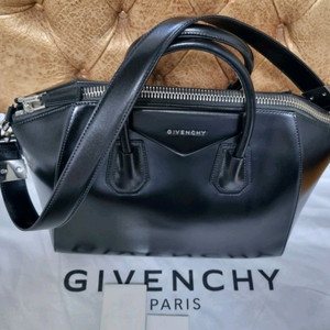 정품 지방시 안티고나 미듐 백 BB05118014 00