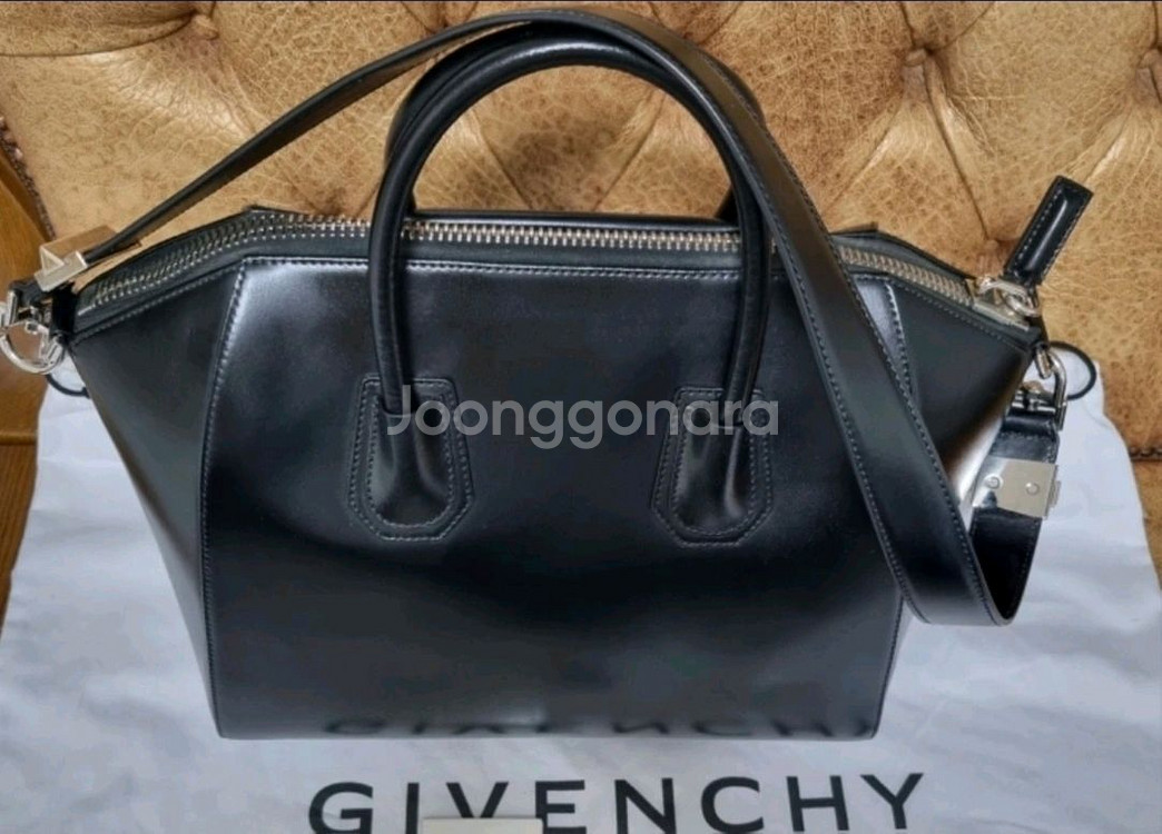 정품 지방시 안티고나 미듐 백 BB05118014 00--1