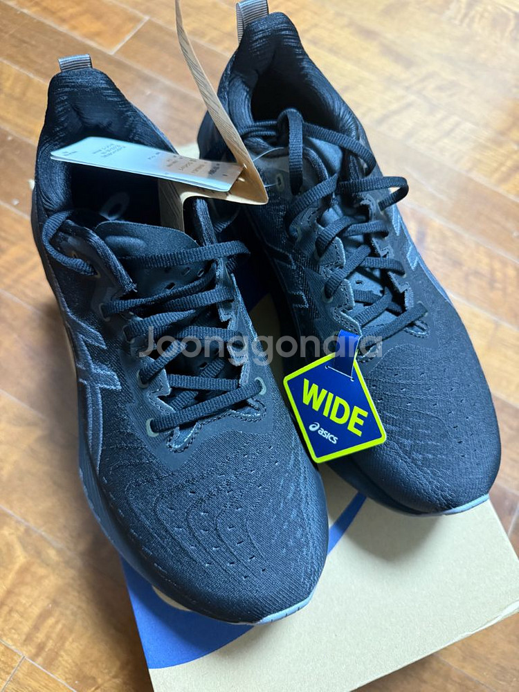 아식스 노바블라스트 4 와이드 265 새상품 팝니다--0