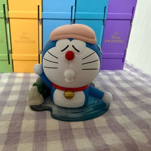 롯데시네마 도라에몽 피규어 (온천)