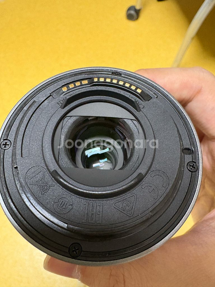 캐논 rf 18-150mm 렌즈 팝니다.--1