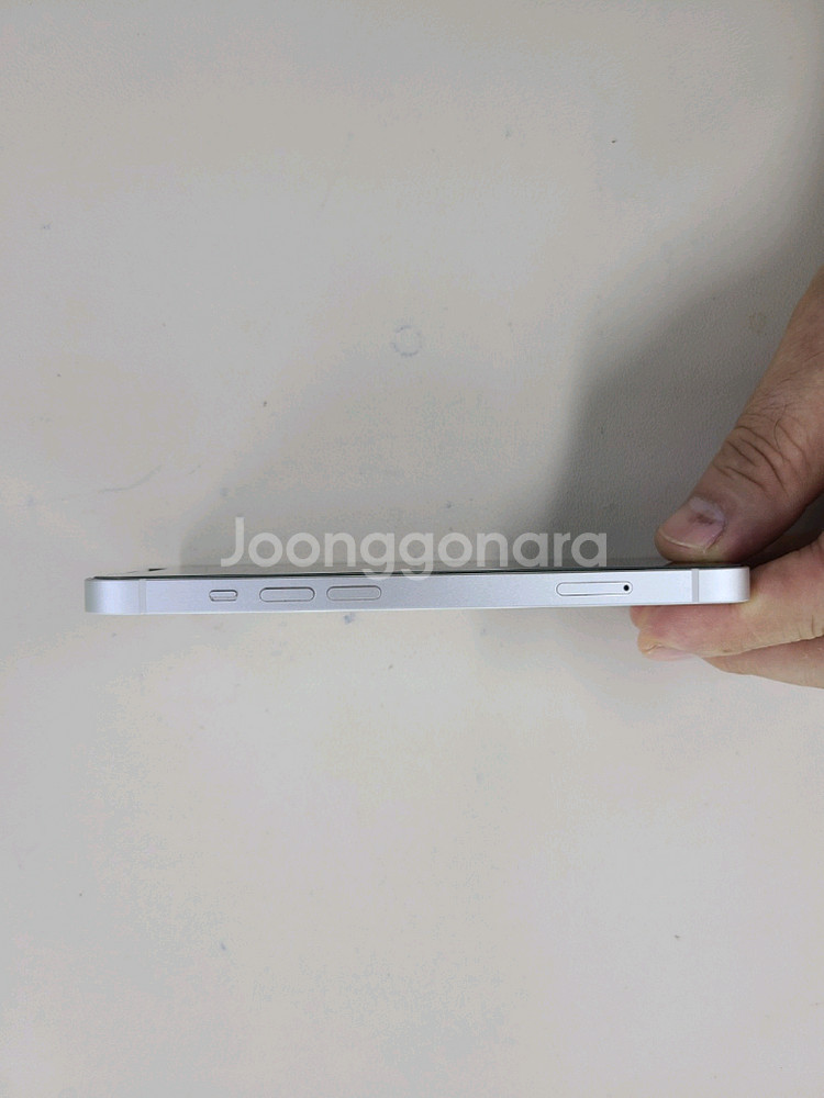아이폰13 128기가 무찍힘 무기스 상태최상 ^^--3