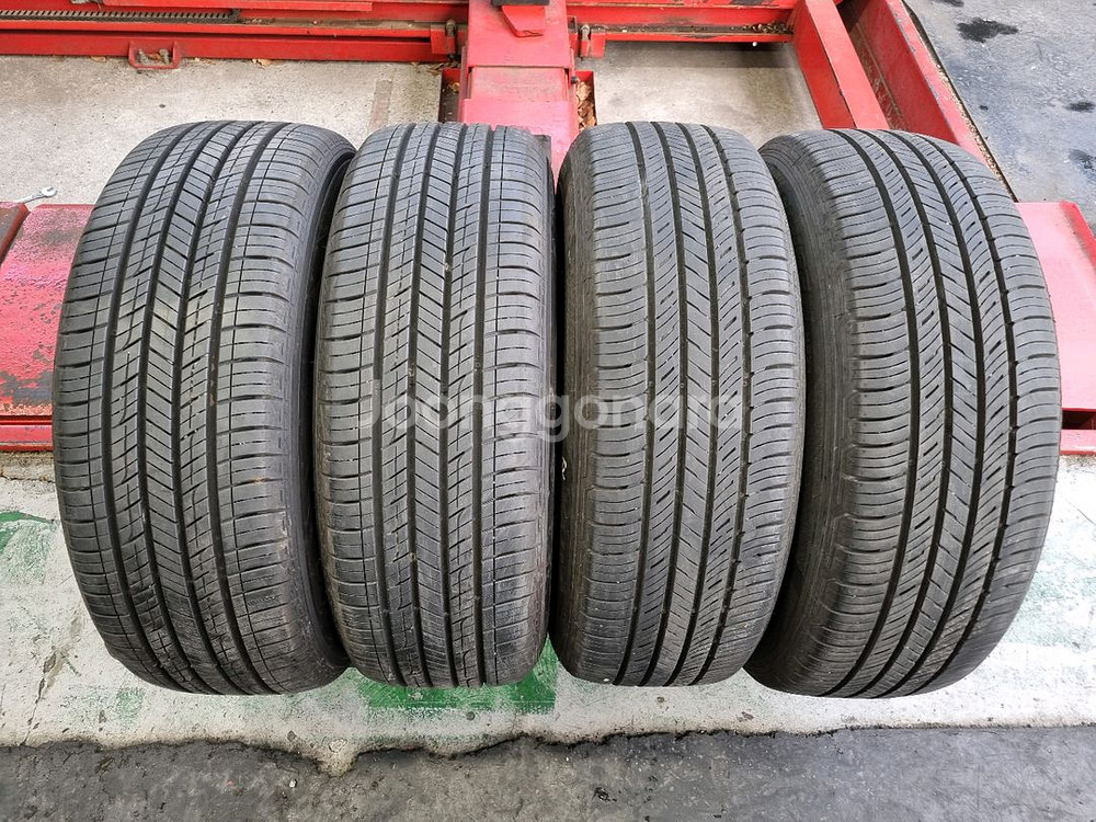 부산 싼타페 쏘렌토R 순정18인치 휠타이어셋트판매합니다--4