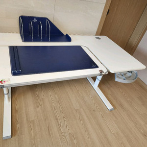 컴프프로 1400 책상