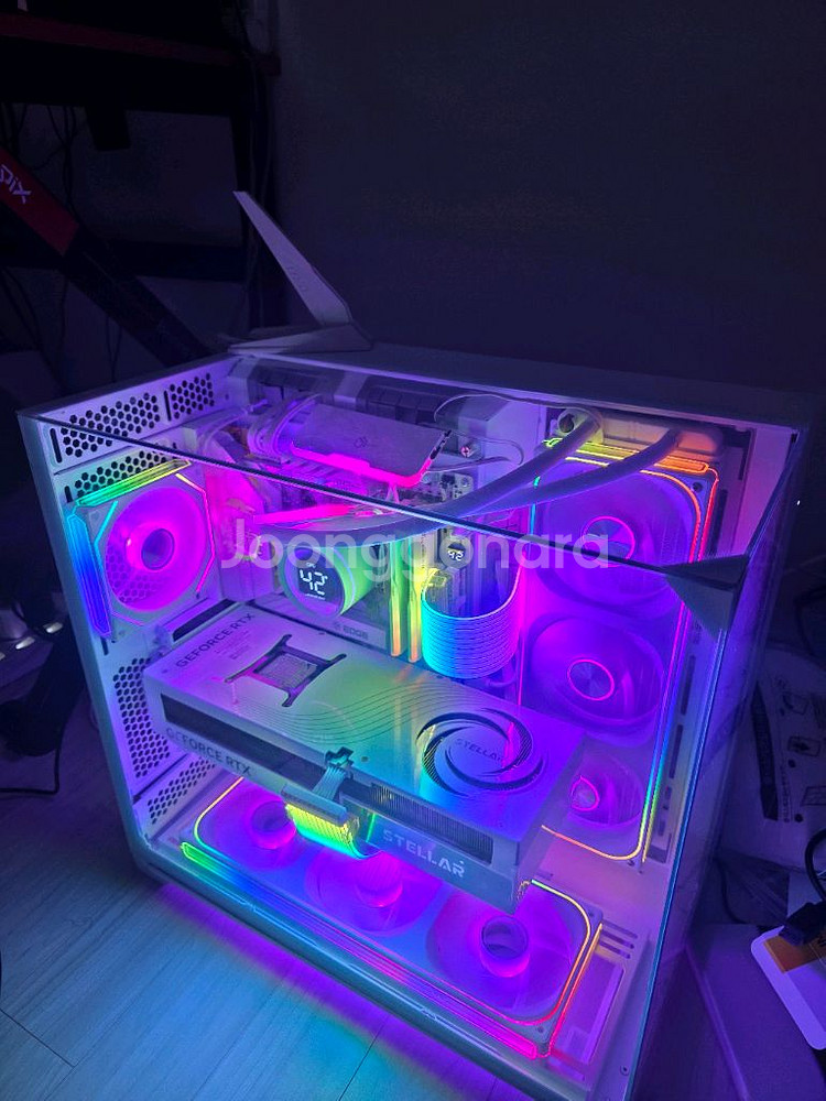 9800x3d 5080 리안리 비전본체--0