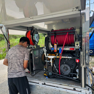 엔진고압세척기 300바50리터 40마력 풀셋팅