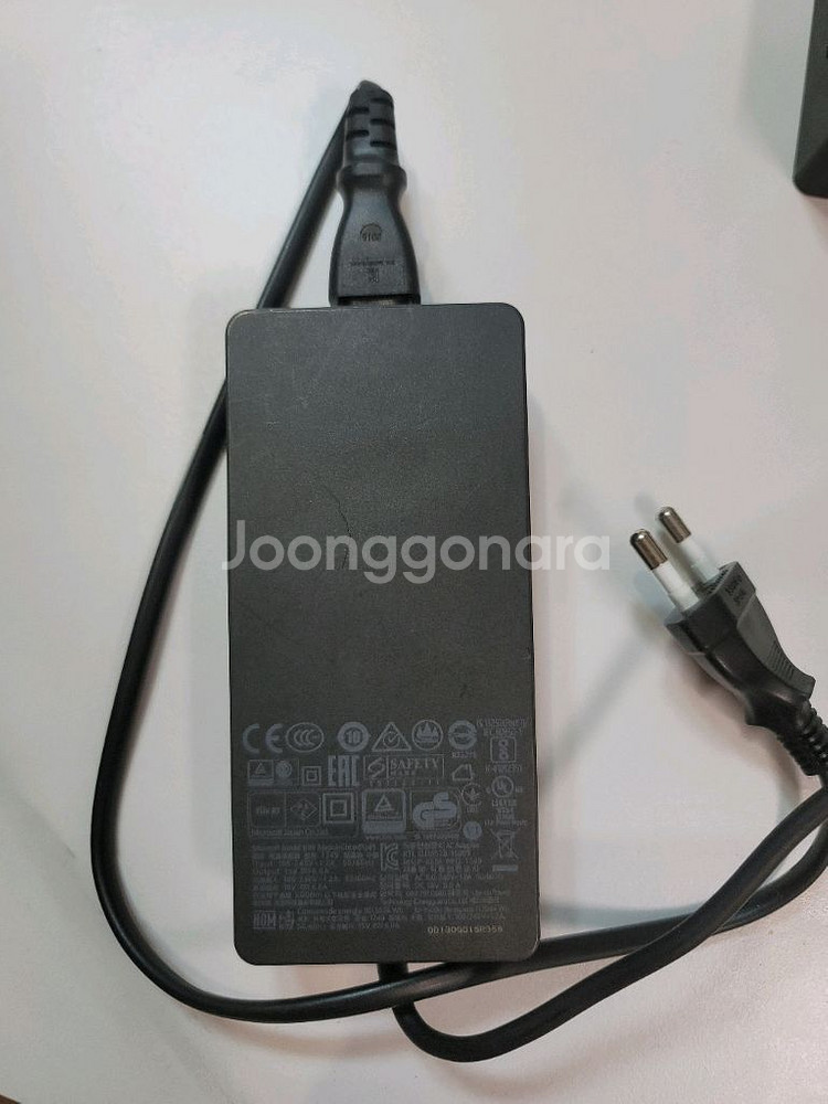Surface Dock(1661 + 1749) 판매해요--4