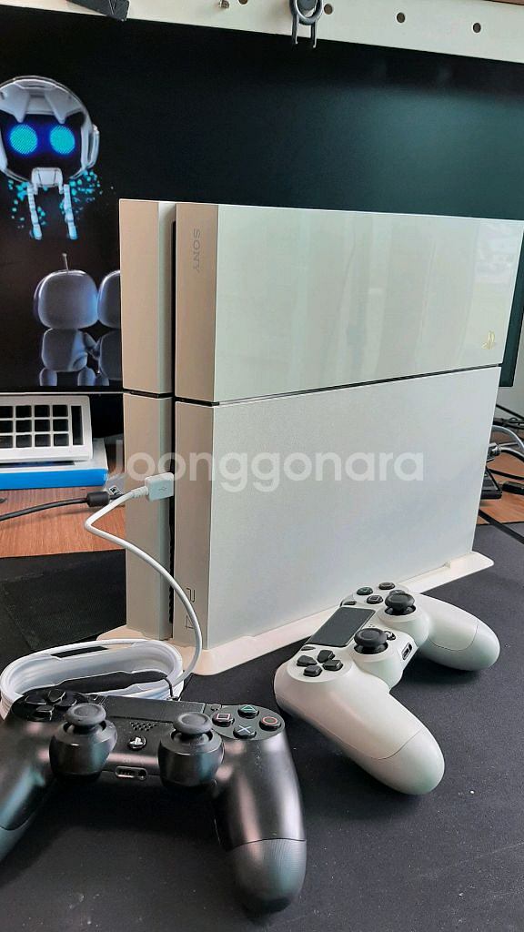 PS4 화이트 CUH-1105A팝니다--1