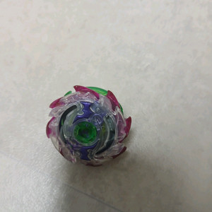 베이블레이드(토네이도 와이번)