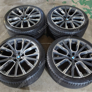 BMW G12 7시리즈 817M 20인치 정품 휠타이어