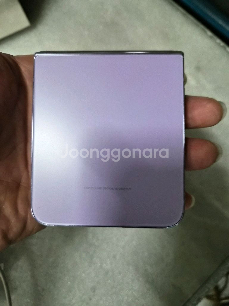 갤럭시 Z Flip4 핑크골드, 보라 퍼플 팝니다.--6