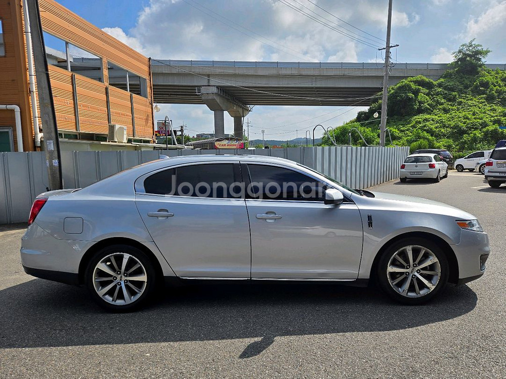 11년식 링컨MKS 3.7 V6휘발유 오토 차량--2