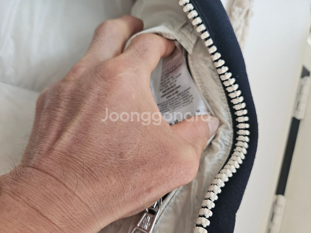 몽클레어 한정판!모직&안감패딩 2사이즈--8