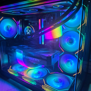 라이젠7 9800X3D RTX5080 신품pc 팝니다