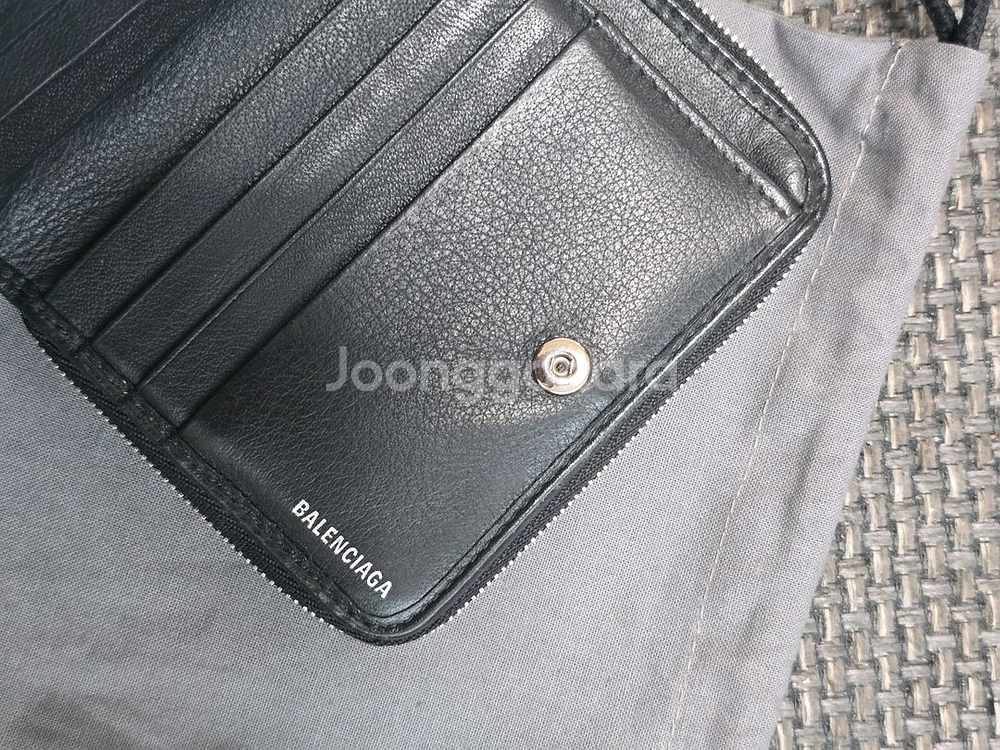 발렌시아가 에브리데이 지퍼지갑--3