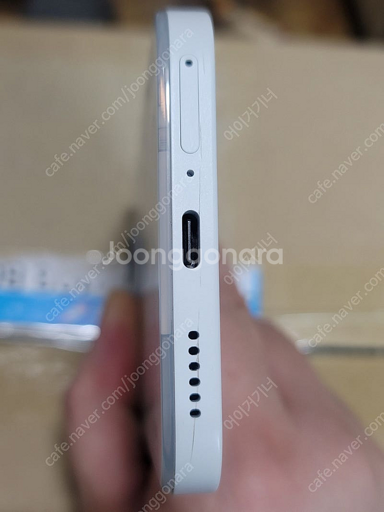 낫싱2a 128 화이트 13만팝니다.단품--2