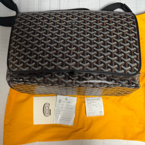 고야드 카페티엔 메신저백MM 블랙