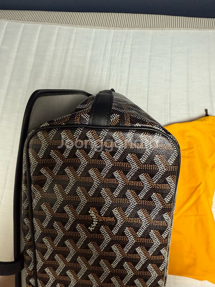 고야드 카페티엔 메신저백MM 블랙--3