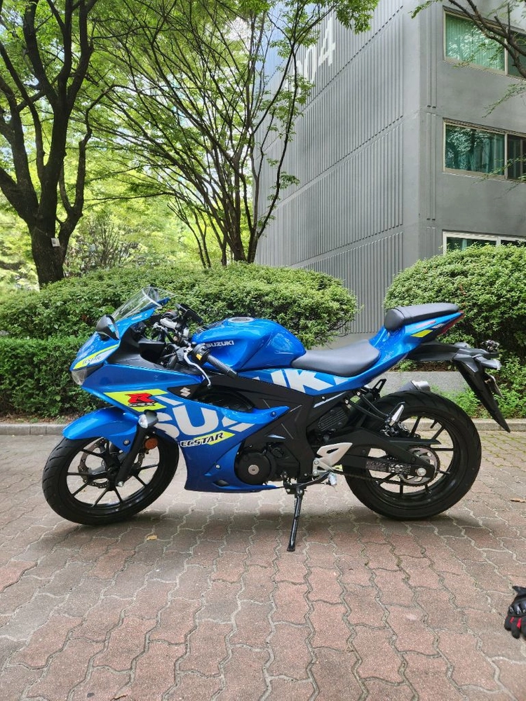 23년식 스즈키 gsx-r125 4000km 이미지