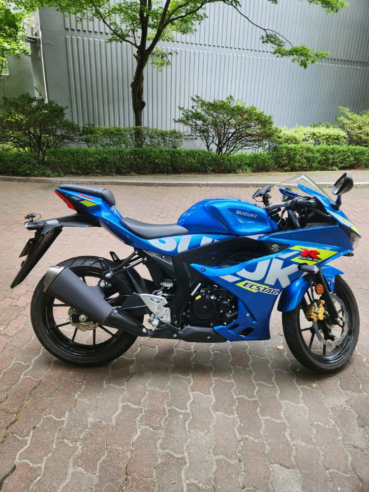 23년식 스즈키 gsx-r125 4000km 이미지