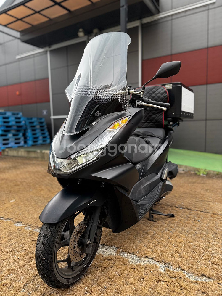 혼다 Pcx125 ABS 23년형 7만Km 판매합니다.--1