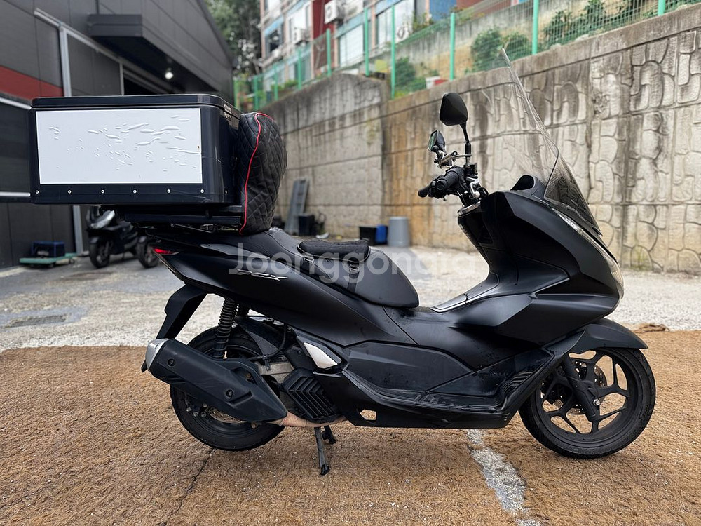 혼다 Pcx125 ABS 23년형 7만Km 판매합니다.--3