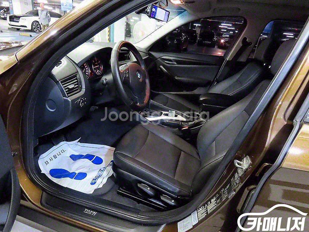 [BMW]X1 (E84) xDrive 18d 4WD #--5