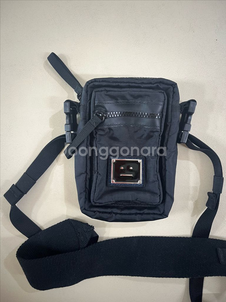 아크네스튜디오 이모지 크로스백--0