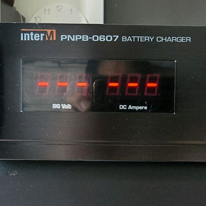 Inter-M 배터리 충전기 PNPB-0607 이미지