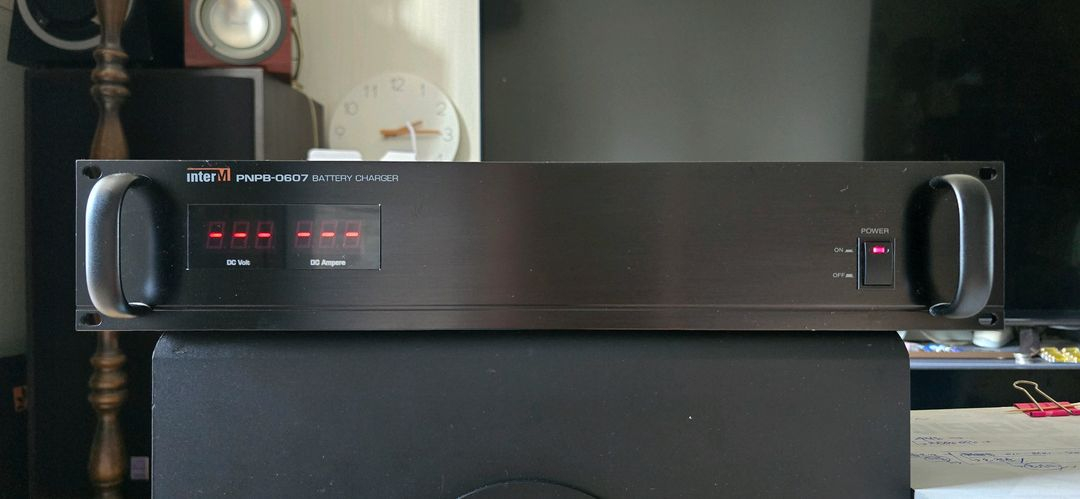 Inter-M 배터리 충전기 PNPB-0607 이미지