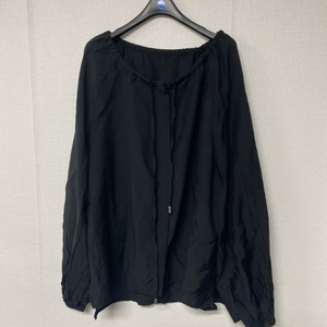 김서룡 25SS 셔링 블라우스
