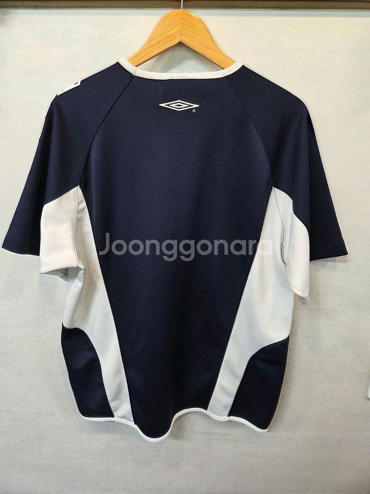 엄브로 올드스쿨 로고 기능성 반팔 xl--1