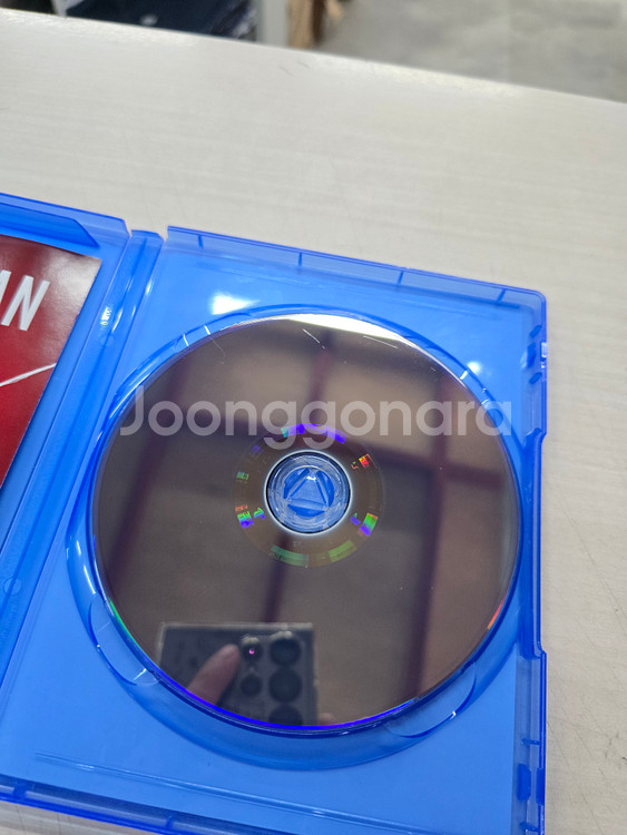 # 플스4(PS4) 스파이더맨 판매합니다.--4
