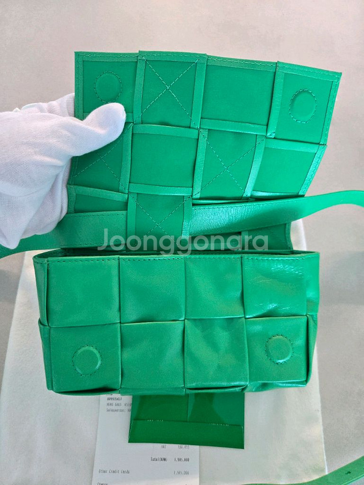 보테가베네타 카프스킨 미니 카세트백--2