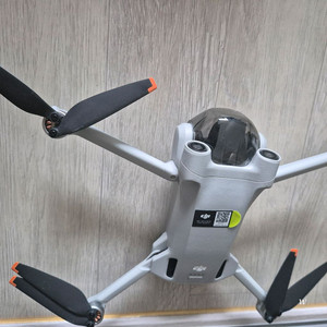 DJI 미니 3 프로 판매해요.