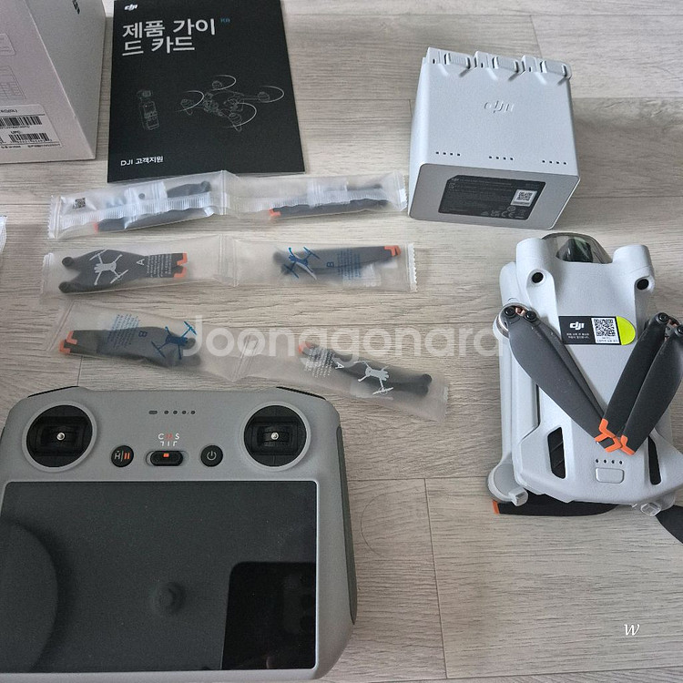 DJI 미니 3 프로 판매해요.--3