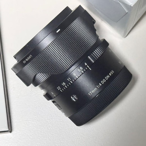 시그마 17mm F4 DG DN Contemporary
