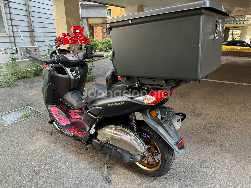 nmax125--4