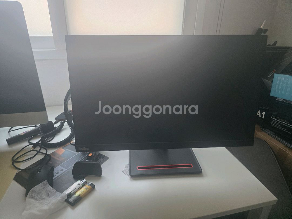 Lenovo ThinkVision 모니터--1