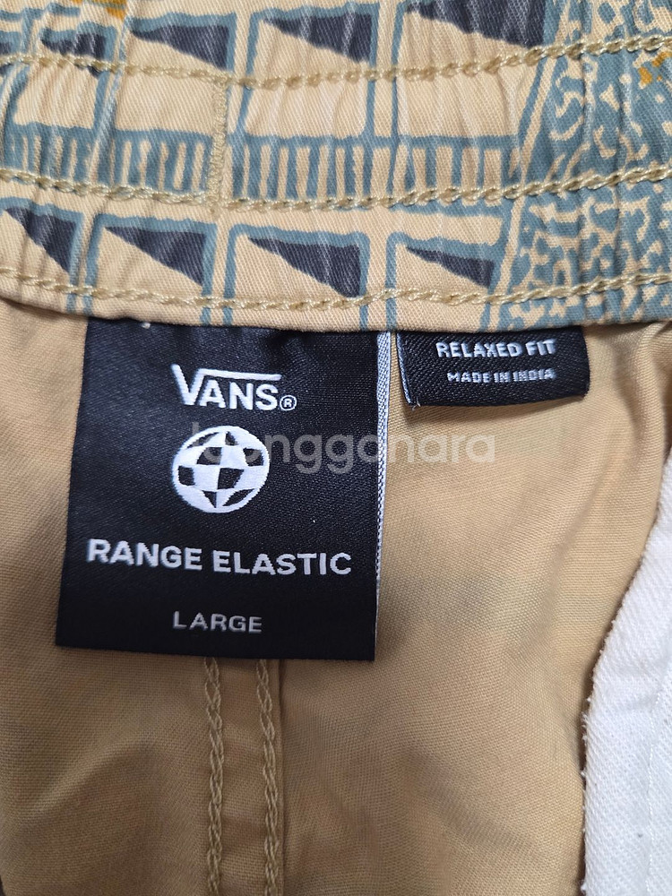 반스 레인지 릴렉시드 엘라스틱 쇼츠--6