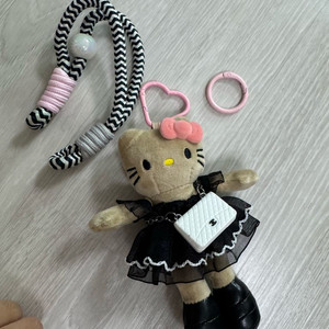 [새상품] 롱다리 태닝키티 키링