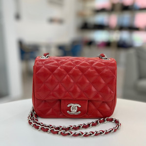 [중고명품 럭스올 울산점]샤넬 클래식 쁘띠삭 램스킨미니