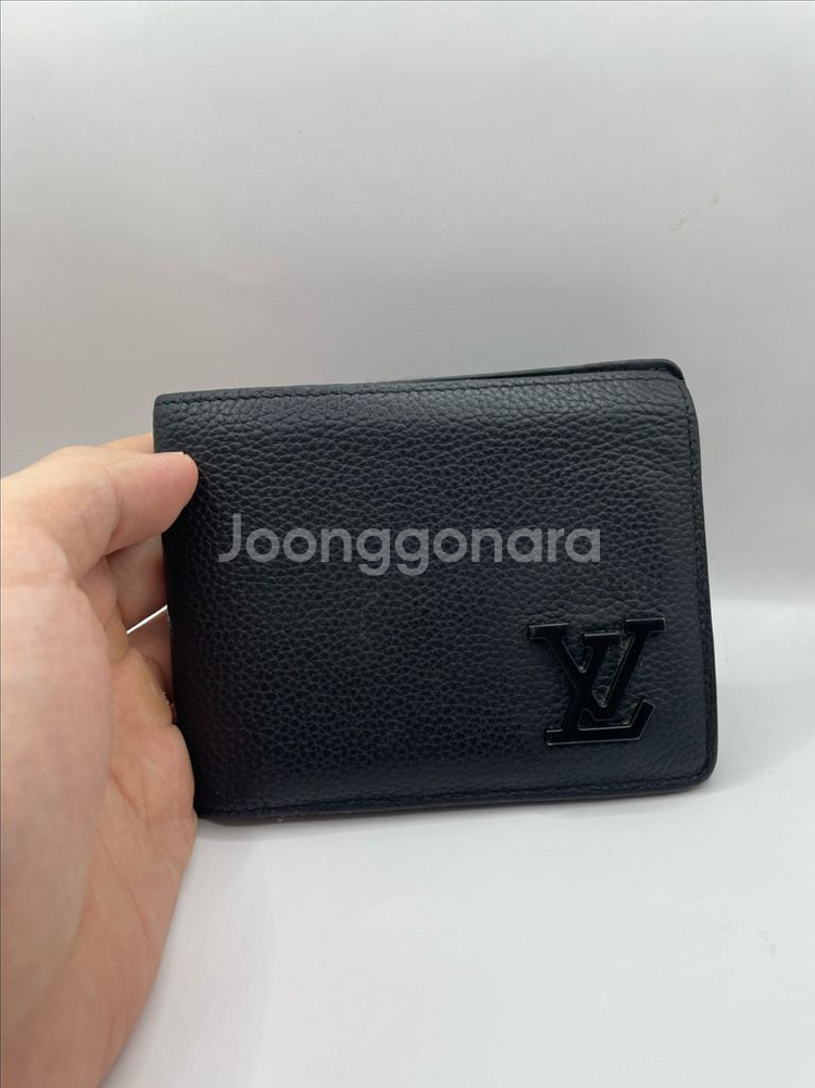 루이비통 블랙 에어로그램 남성 반지갑--1